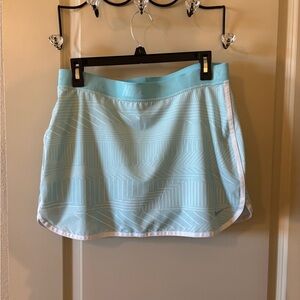 Teal Nike Golf Skort w/built in shorts for women - Athletic, golf, outdoorsy